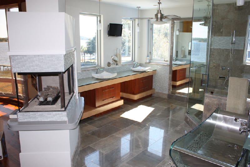 River Road Estate bathroom